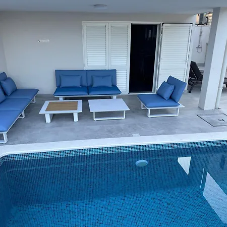 아파트 Palavra - With Amazing Sea Views And Heated Pool *