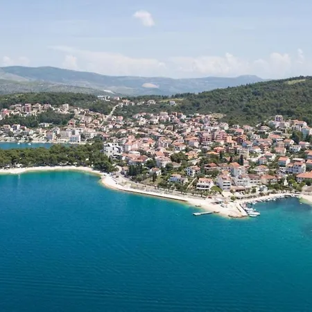 Palavra - With Amazing Sea Views And Heated Pool Apartment