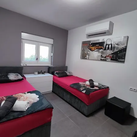 아파트 Palavra - With Amazing Sea Views And Heated Pool