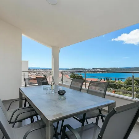 Palavra - With Amazing Views And Shared Heated Pool