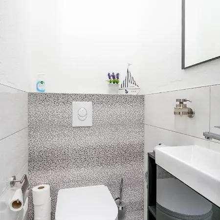Apartment Palavra - With Amazing Views And Shared Heated Pool